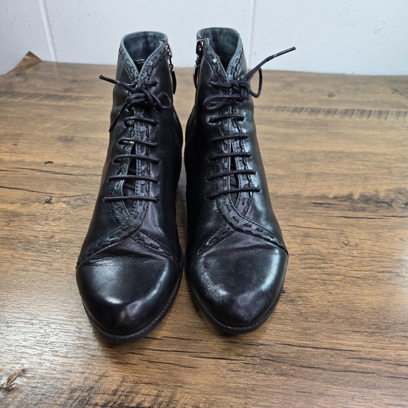 Spring Step Black Teal Leather Ankle Boots - Picture 7 of 12